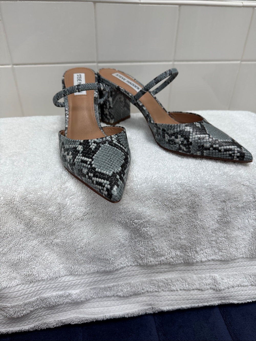 Steve Madden Gray Snake-Print Pointed Slingback Heels